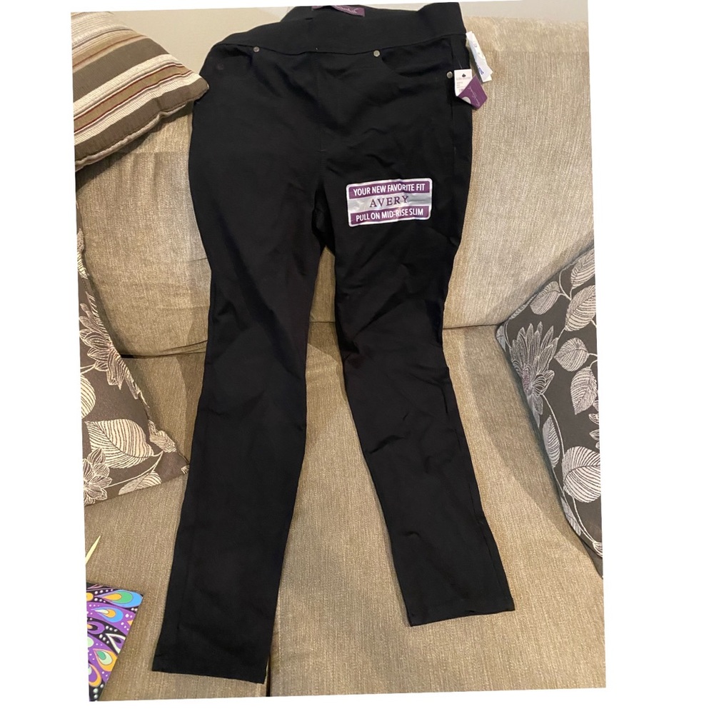 Gloria Vanderbilt Pull On Slim Pants